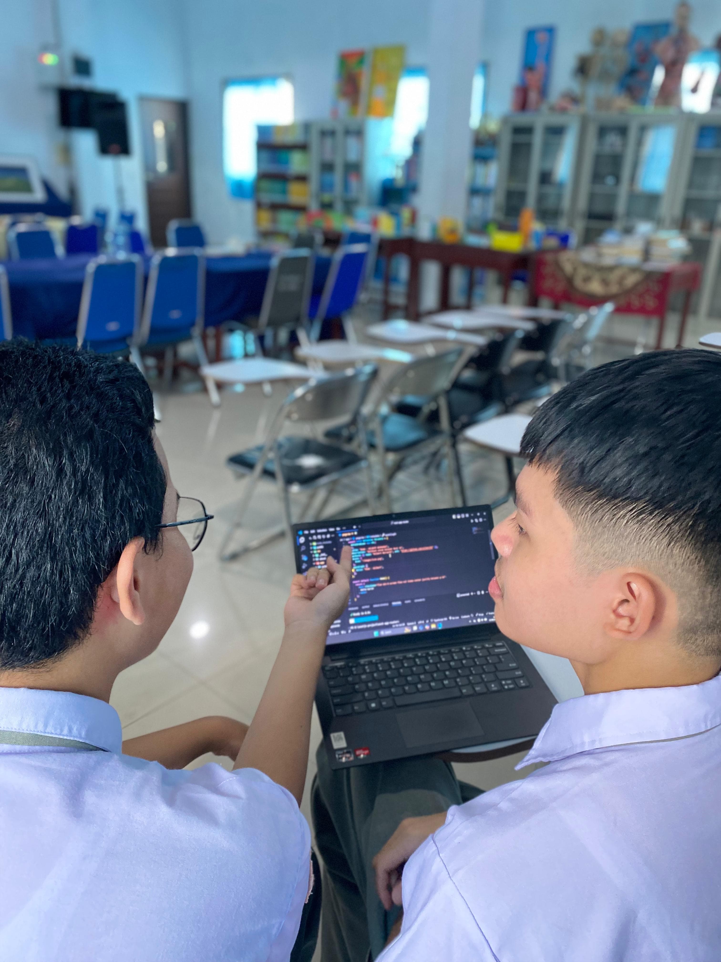 Mengintegrasikan Teknologi
